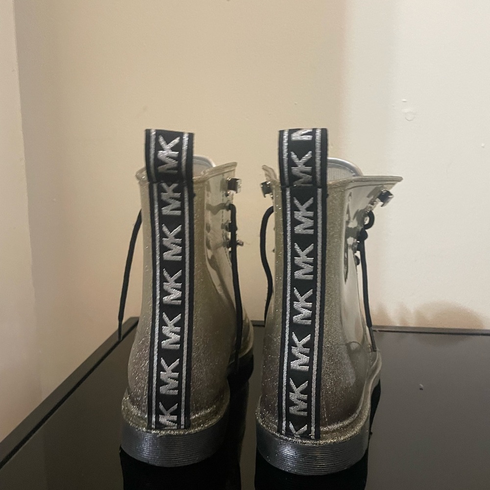 Michael Kors "Tavie" Silver Glitter Rain Booties Womens Sz.11 Worn Once - Picture 2 of 3